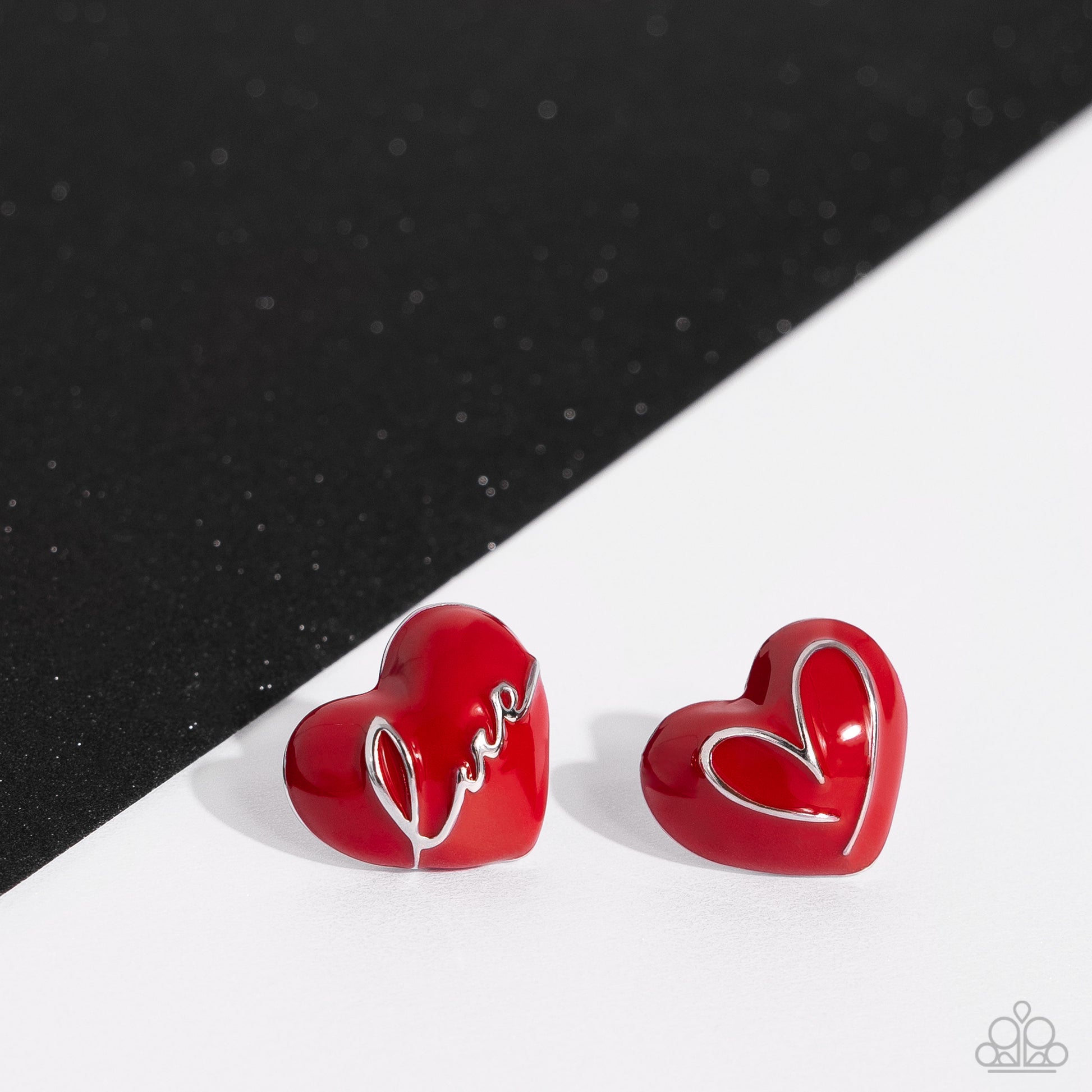 Glimmering Love - red - Paparazzi earrings