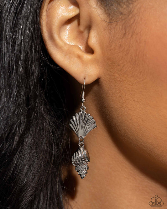 SHELL, I Was In the Area - silver - Paparazzi earrings