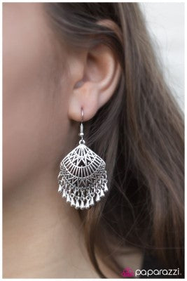 Can You Do The Can-Can - Paparazzi earrings