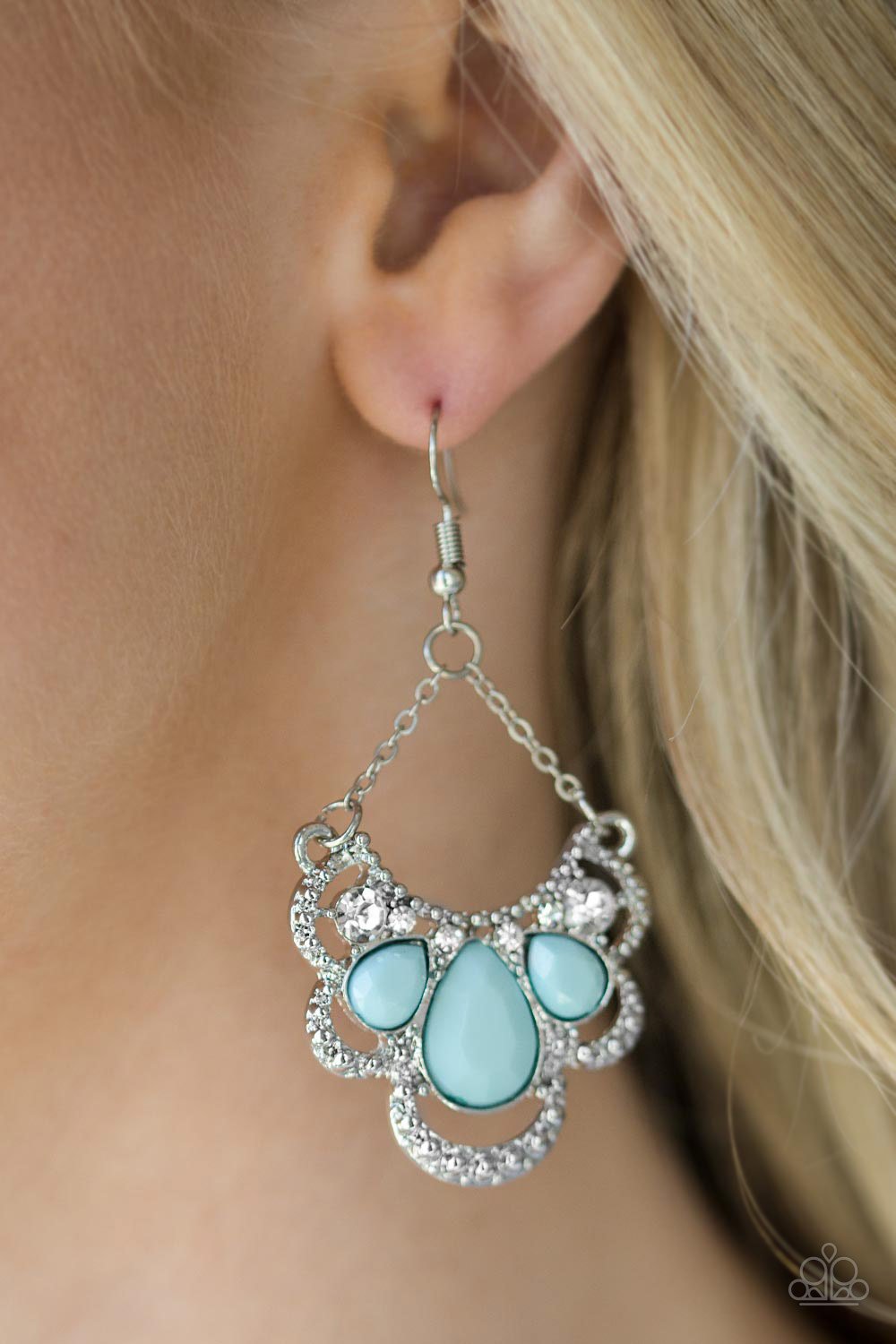 Caribbean Royalty - blue - Paparazzi earrings