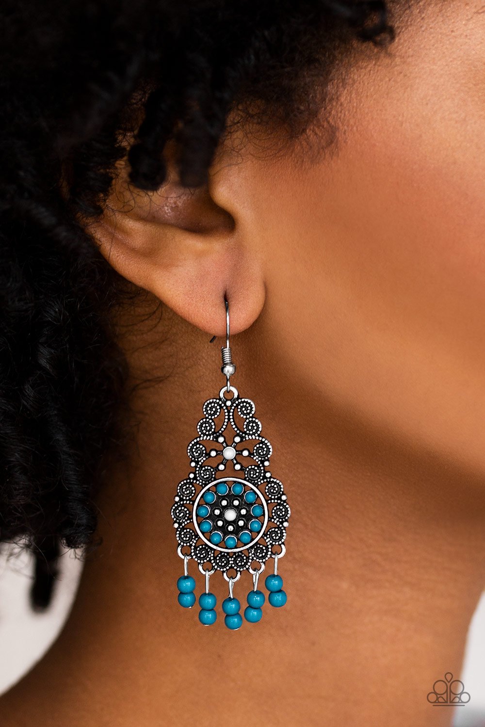 Courageously Congo-blue-Paparazzi earrings