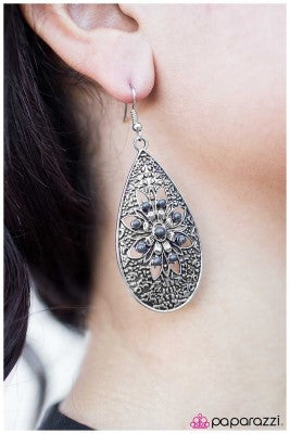 Day by Day - silver - Paparazzi earrings
