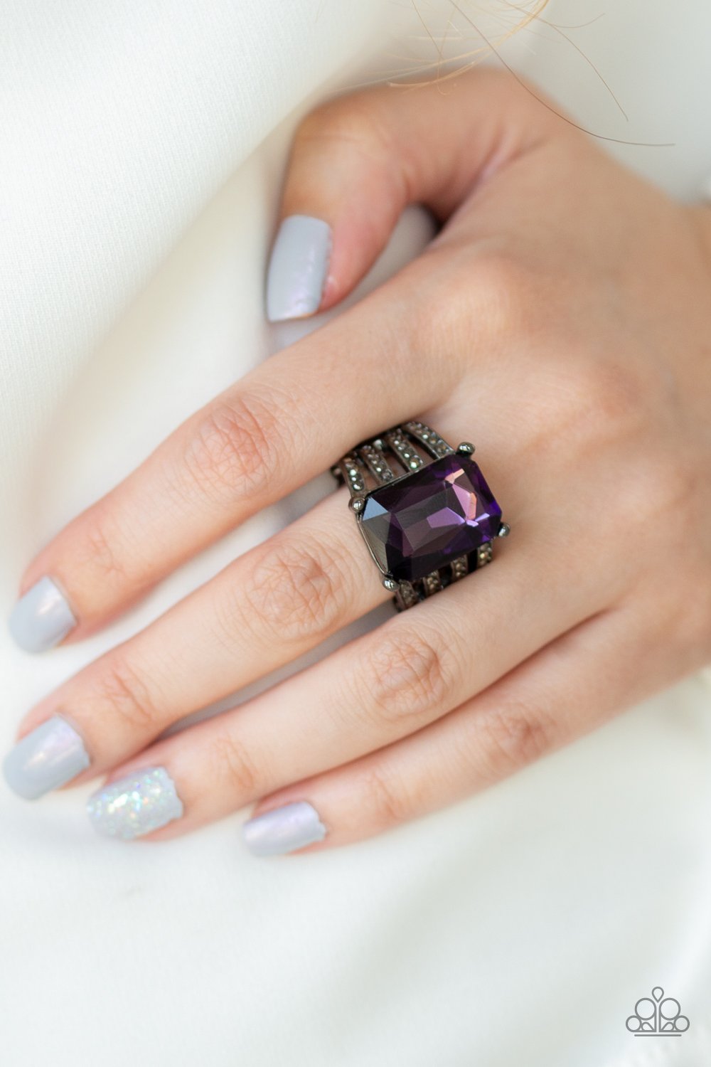 Expect Heavy REIGN-purple-Paparazzi ring