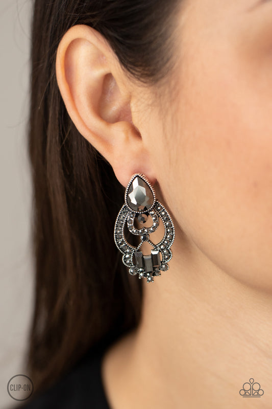 Glamour Gauntlet - silver - Paparazzi CLIP ON earrings