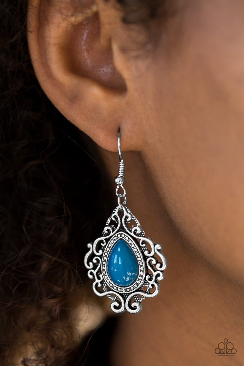 Grand Cayman Grandeur - blue - Paparazzi earrings