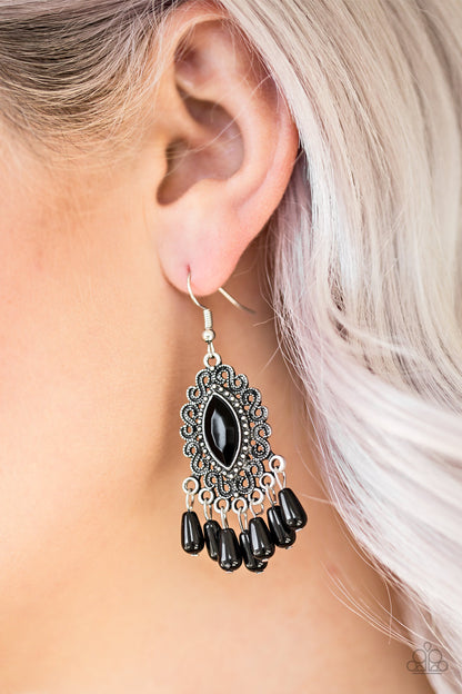 Private Villa - black - Paparazzi earrings
