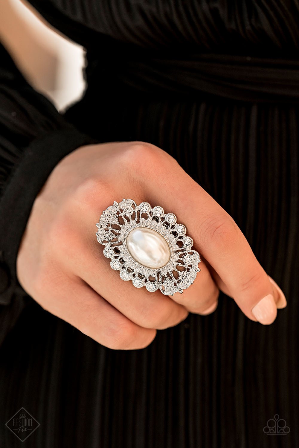 Radiantly Regal-white-Paparazzi ring